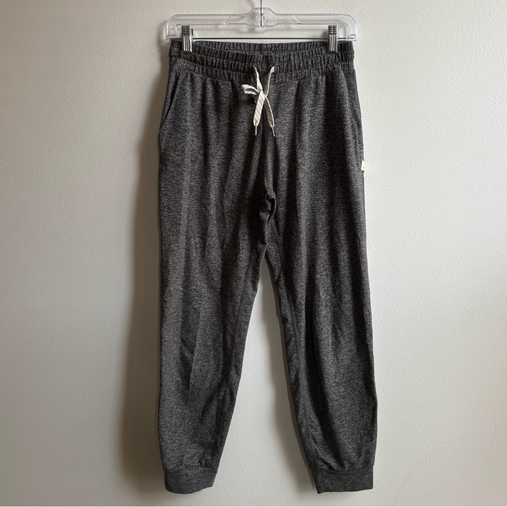 Vuori‎ | Performance Jogger (Grey) - Picture 2 of 5